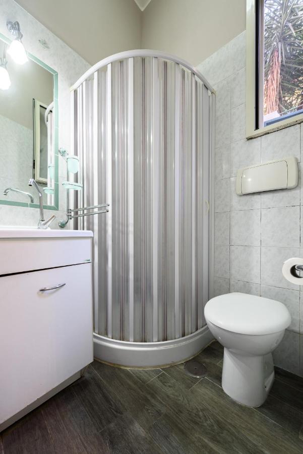 Casa Di Flo Apartment Napoli Bagian luar foto