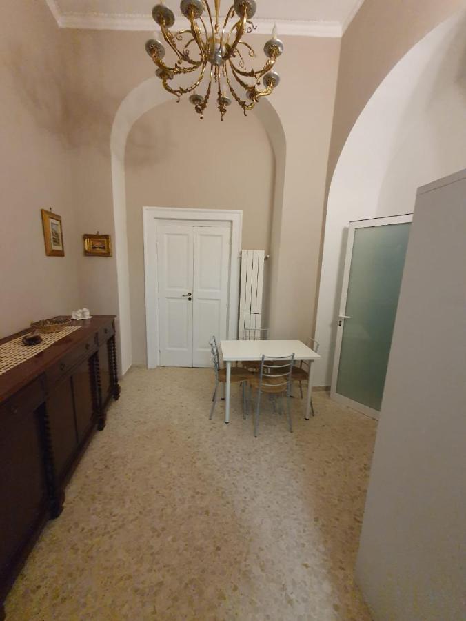 Casa Di Flo Apartment Napoli Bagian luar foto